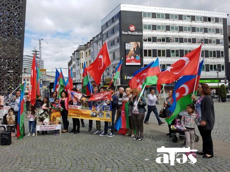 Bielefelddə Zəhranın ölümünə etiraz aksiyası keçirlib - atəş.az