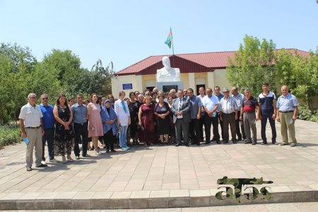 “Bayat elinin ziyalıları” filminin ilk təqdimat mərasimi keçirildi.