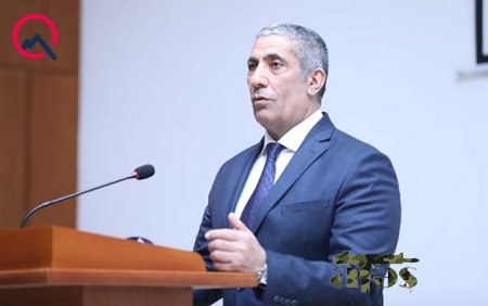 “Xalqın içinə çıxmağa üzü olmayan nazir gedib evində otursun”