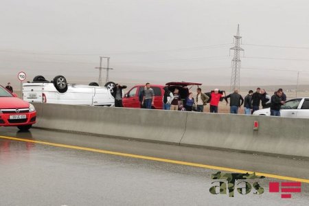 Bakı-Zaqatala mikroavtobusu aşdı: Ölən və yaralanan var - FOTOLAR