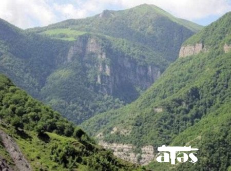 “Kəlbəcərlilər canlarını götürüb çıxmışdı, bu gün oranı tərk edən ermənilər isə…”