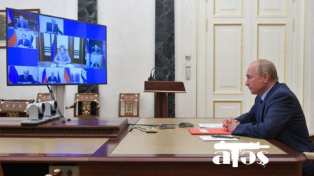 Putin Təhlükəsizlik Şurasının üzvləri ilə sülhməramlıların fəaliyyətini müzakirə etdi