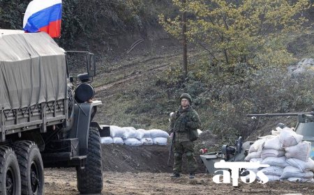 Rusiya sülhməramlıları Laçında erməni bayrağını çıxardılar