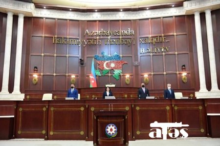 Payız sessiyasının son iclasında deputatlar nələri müzakirə edəcək?