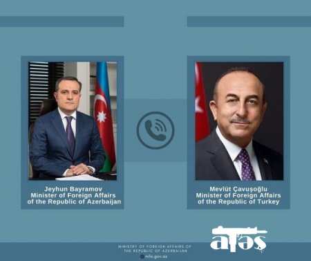 Ceyhun Bayramov Mövlud Çavuşoğlu ilə telefonla danışdı