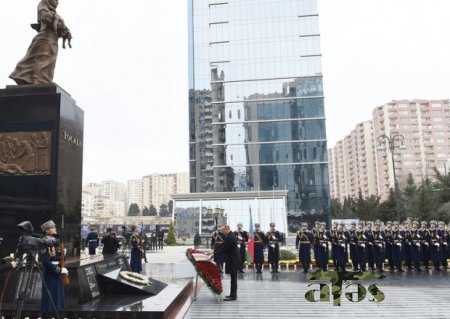 Prezident “Ana harayı” abidəsini ziyarət etdi