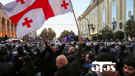 Gürcüstanda müxalifət hakimiyyəti yeni aksiyalarla təhdid edir