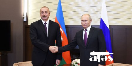 Vladimir Putin İlham Əliyevlə Qarabağı müzakirə etdi