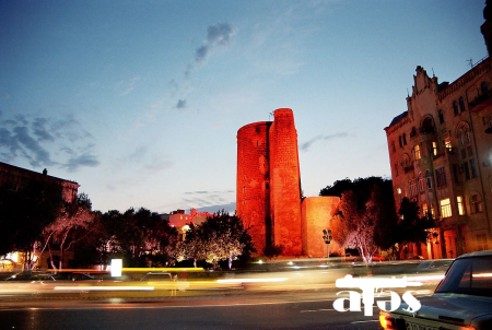 Bakının məşhur tikililəri qırmızı rənglə işıqlandırılacaq – FOTO