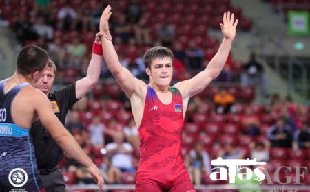 Güləşçimiz ermənini udub qızıl medal qazandı