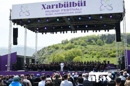 Azərbaycan tarixinin ən mühüm mədəniyyət hadisəsi: - "Xarıbülbül" festivalı milli birlik və həmrəyliyin nümayişi oldu