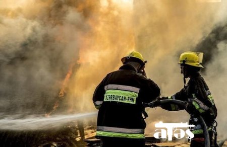 Bakıda restoranda partlayış: Yaralılar var