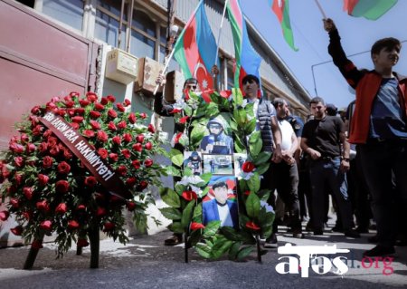 Şəhid jurnalist dəfn olundu - FOTOLAR (YENİLƏNİB)