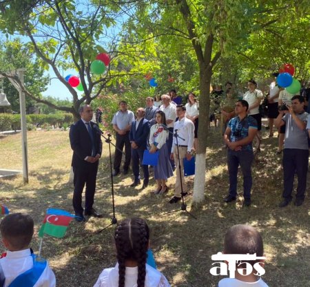 Nazir Tap Qaraqoyunludakı “Son zəng”dən FOTO paylaşdı - YEBİLƏNİB