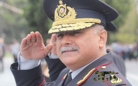 Azərbaycanda generalın rəis qardaşı xidməti otağında özünü güllələdi