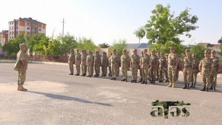 Naxçıvan Qarnizonunda komandirlər və müavinlərlə toplantılar keçirildi - VİDEO