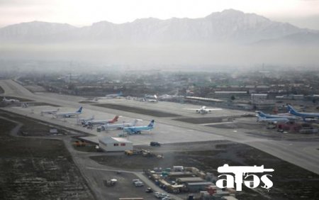 “Taliban”ın nəzarətinə keçən Kabil aeroportuna ilk təyyarə endi