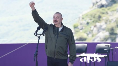 “Xarıbülbül” festivalının keçirilməsi mənim ideyam idi” - İlham Əliyev