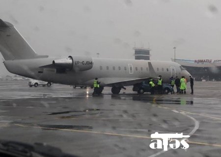 Bakıdan “Kayrat”ı aparan təyyarə qəzaya uğradı