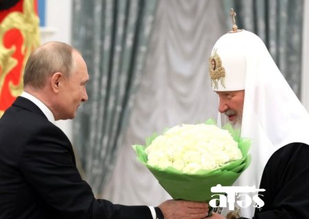 Putin Patriarx Kirilli Rusiyanın ən ali ordeni ilə təltif etdi