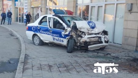 Azərbaycanda polis qəzaya düşüb ÖLDÜ