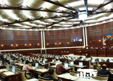 Parlament “Media haqqında” yeni qanun layihəsini qəbul etdi