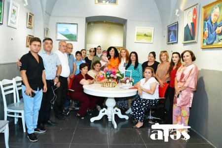 "Əkinçi" qəzetinin nəşr olunmasından ötən 148 il ərzində Azərbaycan mətbuatının inkişafından bəhs etdi