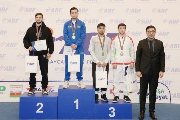 Azərbaycan boksçuları Bakıdakı beynəlxalq turnirdə 21 medal qazanıb - YENİLƏNİB + FOTO