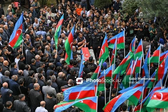 Xocalıda qalıqları aşkarlanan yeddi nəfərlə vida mərasimi keçirilib