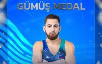 Güləşçimiz dünya çempionatında gümüş medal qazandı