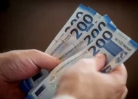 1600 manatadək artırılan müavinət kimlərə ödənilir?