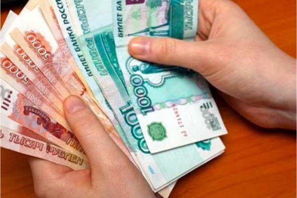 Rubl devalvasiyaya doğru gedir: Məzənnə bu cür dəyişəcək